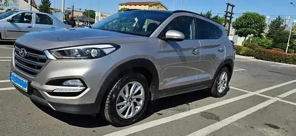 Gri Utilizat 2015 Hyundai Tucson SUV | 12.250 EUR (Preț OK) - Imagine 1/4