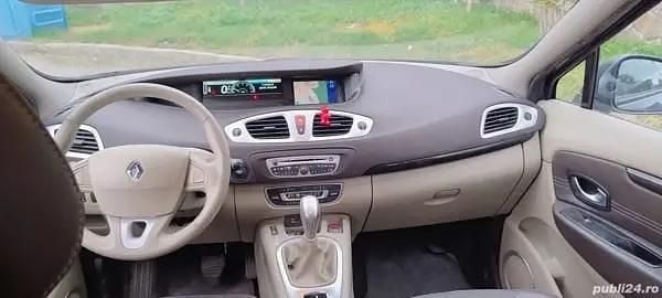 Albastru Utilizat 2010 Renault Grand Scénic III Monovolum | 3.900 EUR (Preț OK) - Imagine 1/4