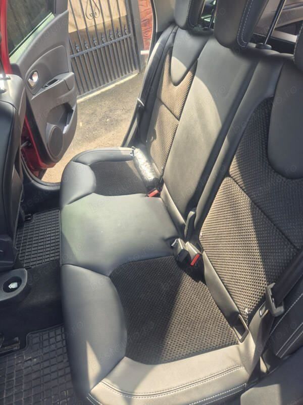 Visiniu Utilizat 2017 Renault Clio GrandTour Break | 9.750 EUR (Scump) - Imagine 1/4