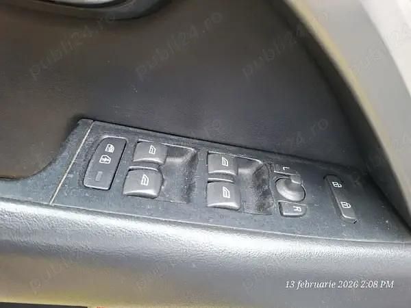 Second-hand Volvo V70 136 CP (100 kW) 2013 Negru Break