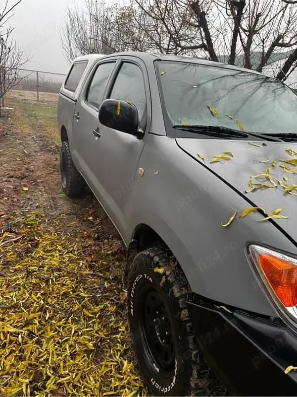 Second-hand Toyota HiLux 102 CP (75 kW) 2008 Pickup