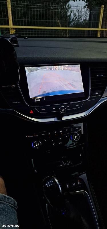 Second-hand Opel Astra Elegance 105 CP (77 kW) 2020 Culoarealbastru Break