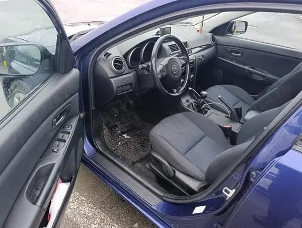 Second-hand Mazda 3 105 CP (77 kW) 2005 Berlinǎ