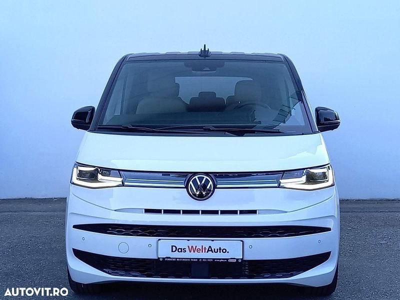 Second-hand VW Multivan Style 150 CP (110 kW) 2025 Culoarealb Van