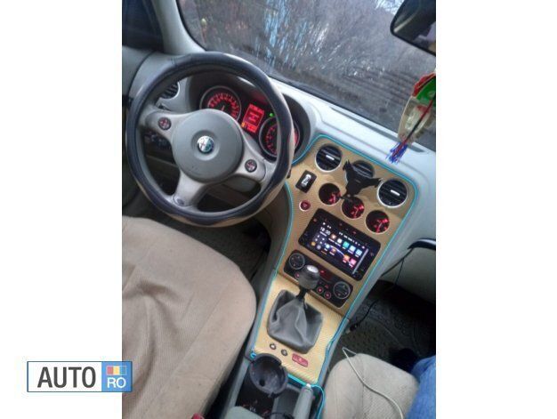 Second-hand Alfa Romeo 159 185 CP (136 kW) 2006 Argintiu Berlinǎ