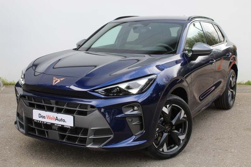 Albastru deschis metalic perleffect Utilizat 2025 Cupra Terramar SUV | 40.000 EUR (Preț bun) - Imagine 1/4
