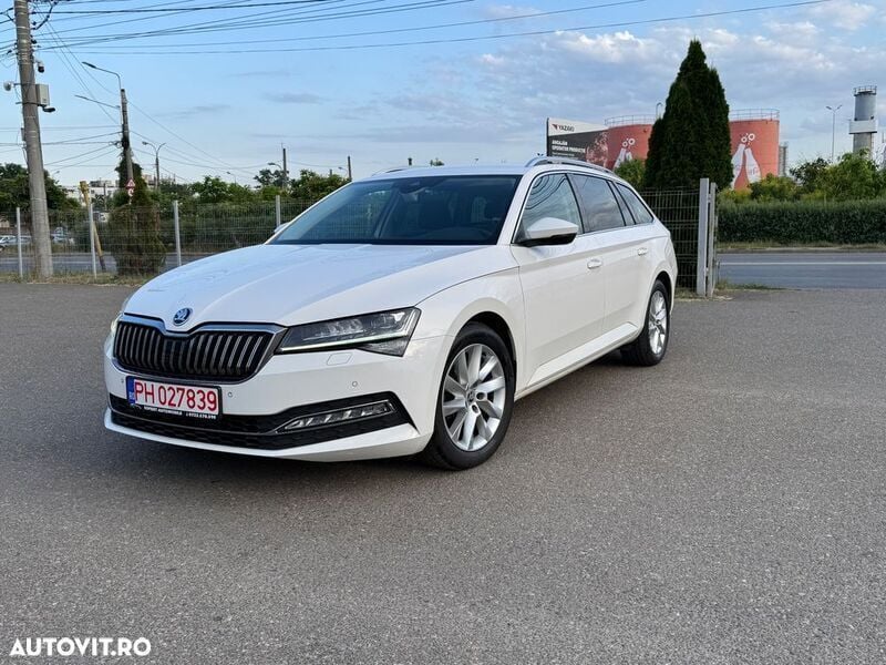 Alb Utilizat 2020 Skoda Superb Style Break | 16.490 EUR (Super Preț) - Imagine 1/4