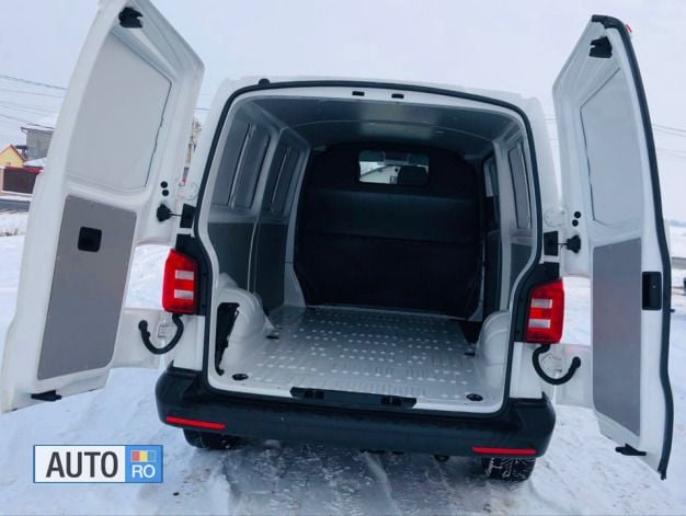 Second-hand VW T6 150 CP (110 kW) 2018 Alb Van