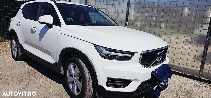 Culoarealb Utilizat 2020 Volvo XC40 Inscription SUV | 23.000 EUR (Preț bun) - Imagine 1/4