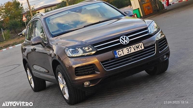 Culoaremaro Second-hand 2012 VW Touareg SUV | 11.500 EUR (Super Preț) - Imagine 1/4