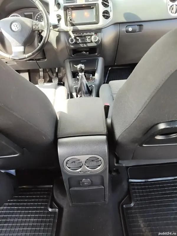 Utilizat 2010 VW Tiguan SUV | 6.500 EUR (Preț OK) - Imagine 1/4