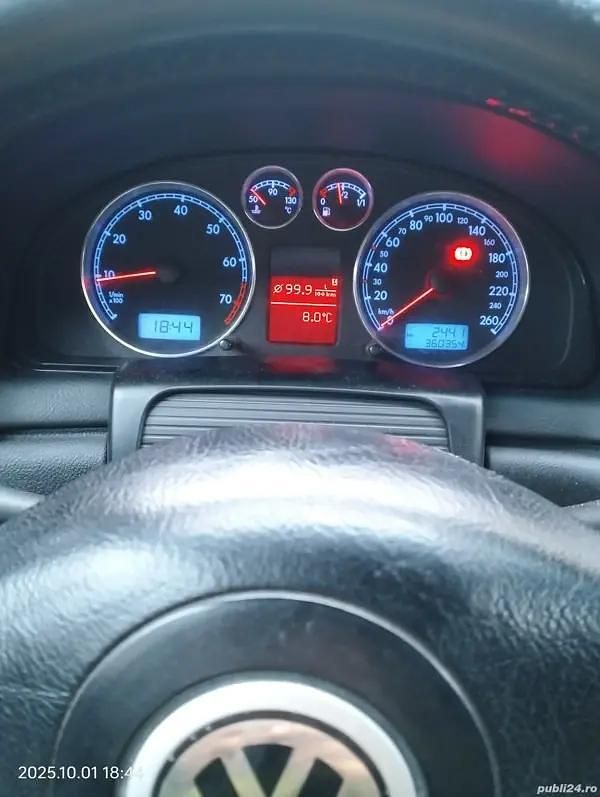 Utilizat 2001 VW Passat Break | 1.500 EUR (Preț OK) - Imagine 1/4