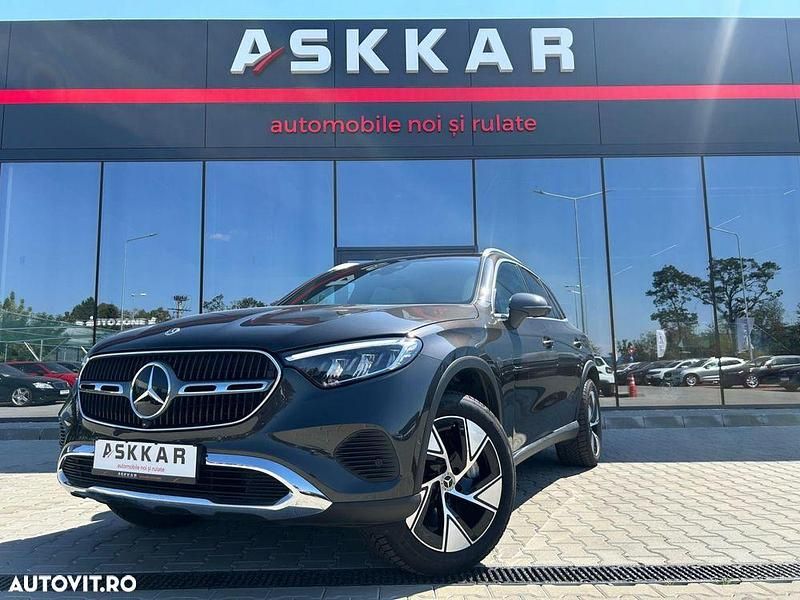 Culoarenegru Utilizat 2023 Mercedes GLC300e Exclusive SUV | 61.346 EUR - Imagine 1/4
