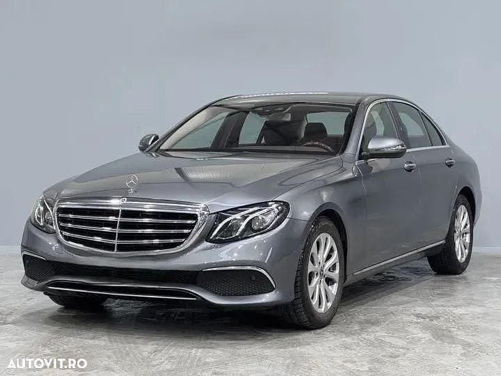Culoaregri Utilizat 2018 Mercedes E220 Exclusive Berlinǎ | 17.500 EUR - Imagine 1/4