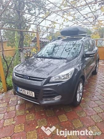 Gri Utilizat 2016 Ford Kuga SUV | 8.900 EUR (Preț bun) - Imagine 1/4