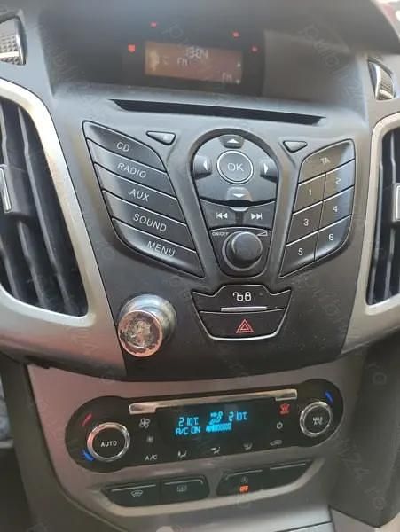 Albastru Utilizat 2011 Ford Focus Break | 3.300 EUR (Preț OK) - Imagine 1/4