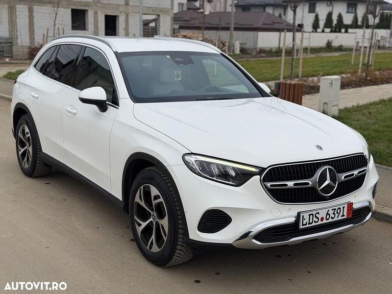 Second-hand Mercedes GLC220 Avantgarde 197 CP (144 kW) 2023 Culoarealb SUV