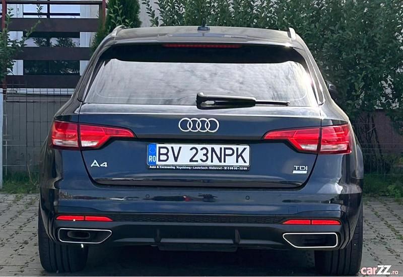 Albastru Utilizat 2018 Audi A4 S-Line Break | 16.300 EUR (Preț bun) - Imagine 1/1