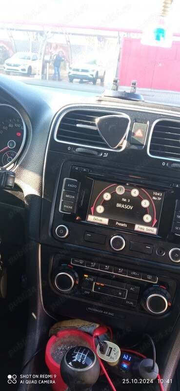 Negru Utilizat 2010 VW Golf VI Hatchback | 4.000 EUR (Preț bun) - Imagine 1/4