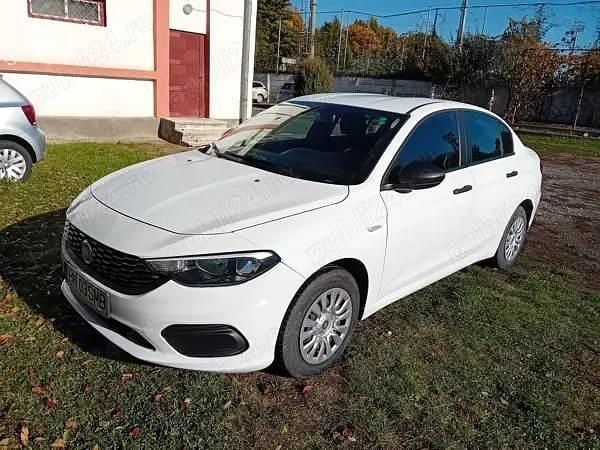 Utilizat 2018 Fiat Tipo Berlinǎ | 6.100 EUR (Preț bun) - Imagine 1/4
