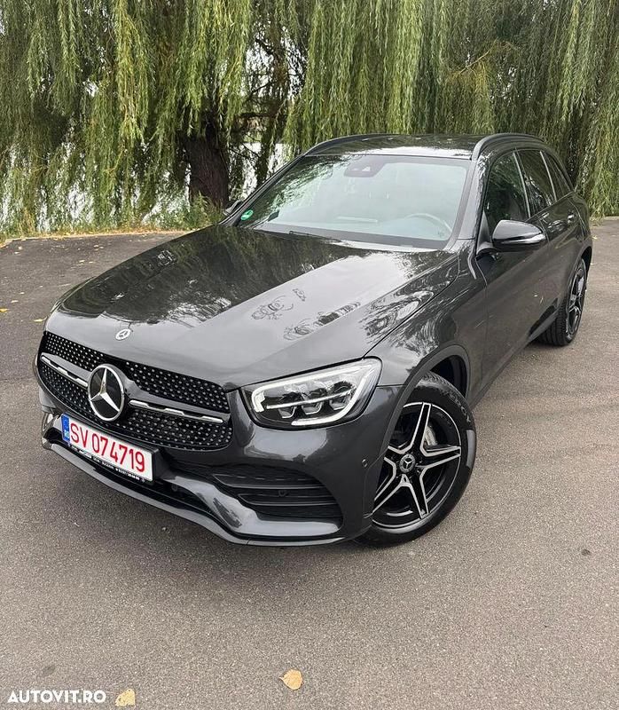 Culoaregri Utilizat 2022 Mercedes GLC200 AMG line SUV | 34.700 EUR (Preț bun) - Imagine 1/4