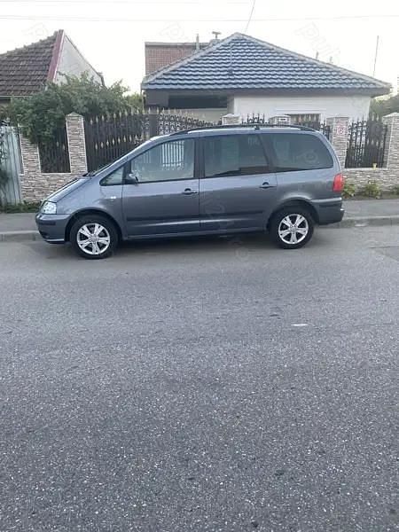 Utilizat 2010 Seat Alhambra Monovolum | 4.995 EUR (Puțin scump) - Imagine 1/4