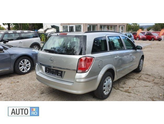Second-hand Opel Astra 90 CP (66 kW) 2006 Argintiu Break