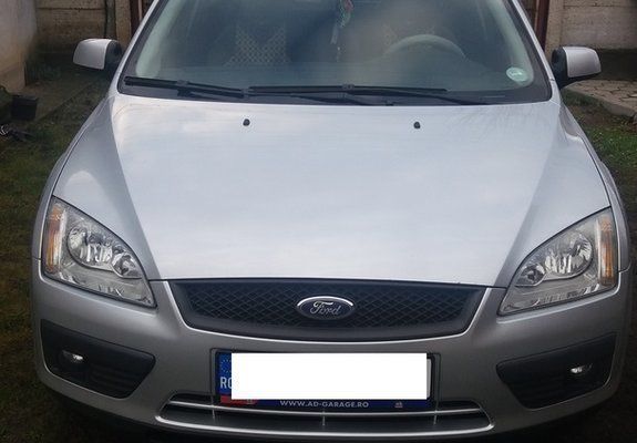 Argintiu Utilizat 2007 Ford Focus Break | 3.500 EUR (Scump) - Imagine 1/4