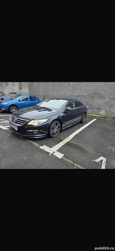 Second-hand VW Passat R-line 170 CP (125 kW) 2011 Berlinǎ