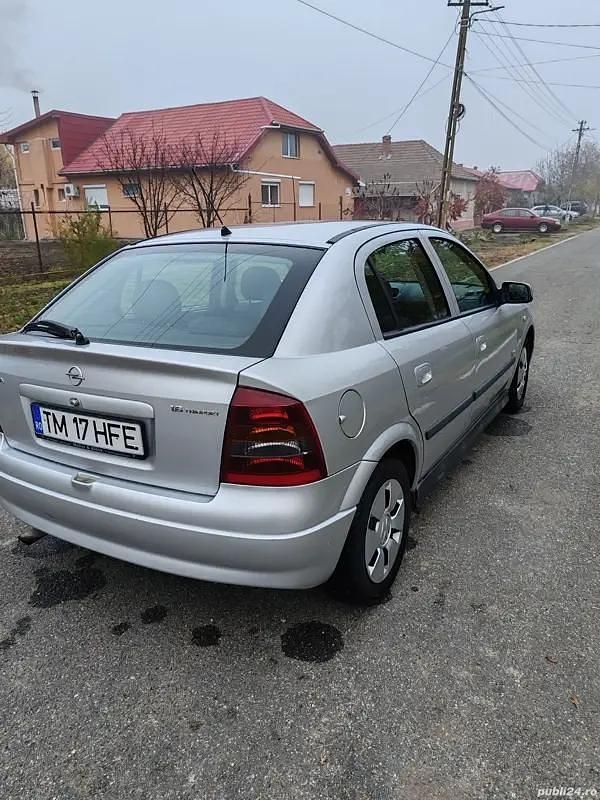 Utilizat 2004 Opel Astra Hatchback | 1.400 EUR (Preț OK) - Imagine 1/4
