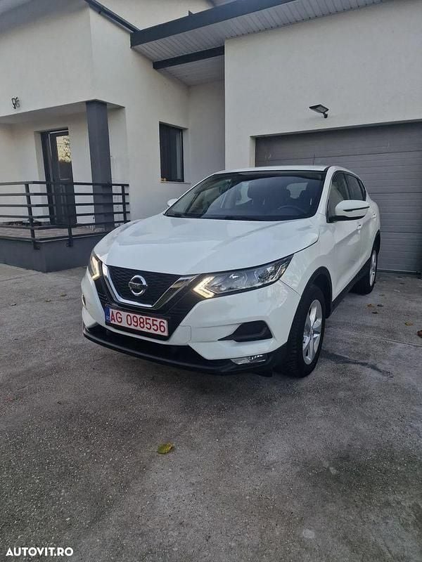 Culoarealb Utilizat 2021 Nissan Qashqai N-Connecta SUV | 12.999 EUR (Super Preț) - Imagine 1/4