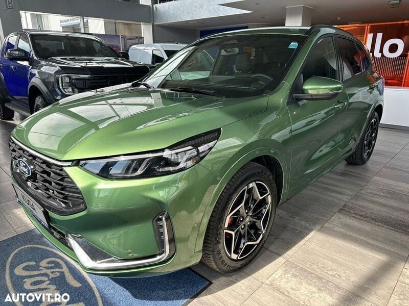 Verde Nouă 2024 Ford Kuga SUV | 33.704 EUR - Imagine 1/4