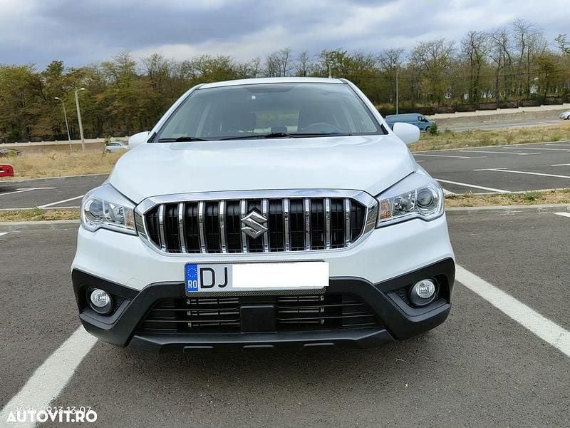Culoarealb Utilizat 2019 Suzuki SX4 S-Cross Club SUV | 12.498 EUR - Imagine 1/4