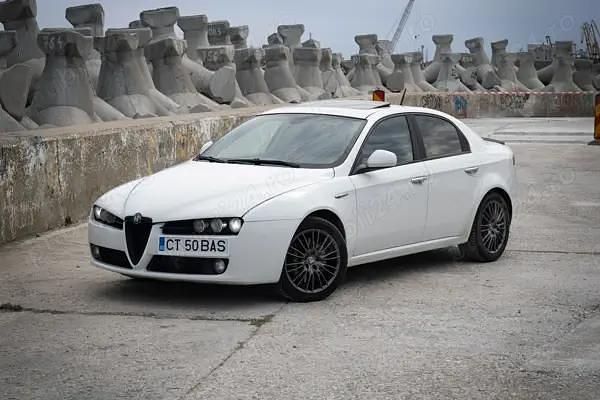 Alb Utilizat 2011 Alfa Romeo 159 Berlinǎ | 5.490 EUR - Imagine 1/4