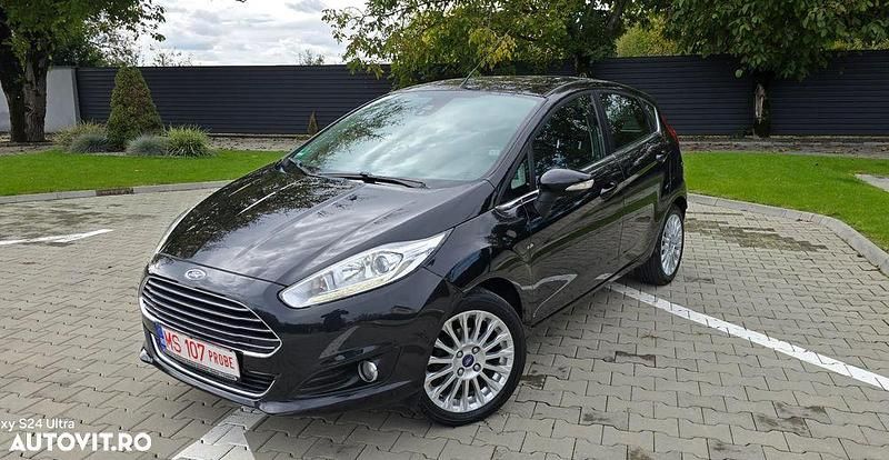 Culoarenegru Utilizat 2013 Ford Fiesta Titanium Hatchback | 4.499 EUR (Preț OK) - Imagine 1/4