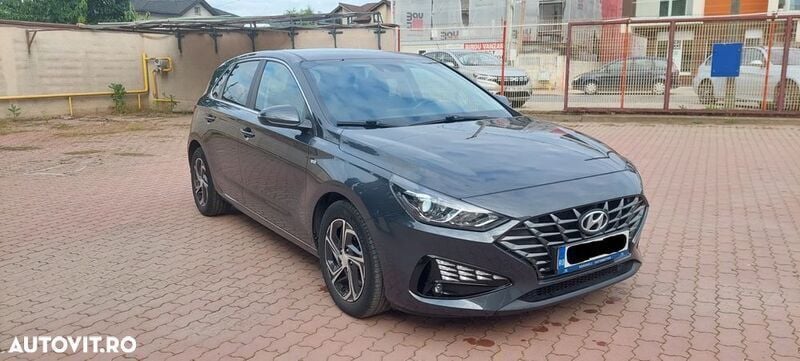 Gri Utilizat 2021 Hyundai i30 Hatchback | 16.000 EUR (Preț bun) - Imagine 1/4