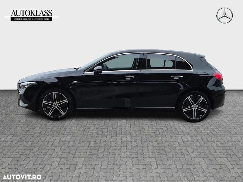 Second-hand Mercedes A250 218 CP (160 kW) 2025 Culoarenegru Hatchback