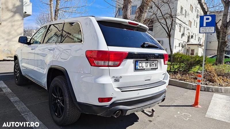 Alb Utilizat 2013 Jeep Grand Cherokee Limited SUV | 9.800 EUR (Super Preț) - Imagine 1/4