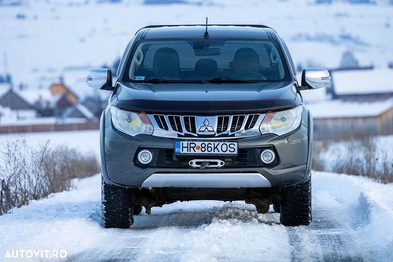 Second-hand Mitsubishi L200 Diamant Edition 181 CP (133 kW) 2016 Culoareverde Pickup