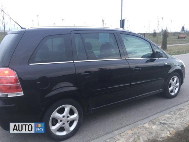 Second-hand Opel Zafira 150 CP (110 kW) 2008 Negru Monovolum