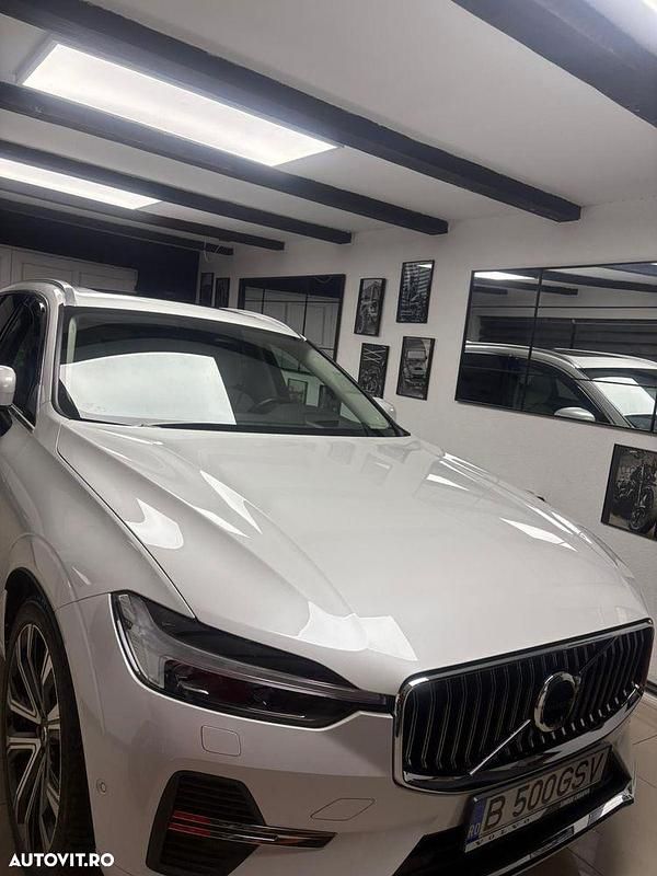 Second-hand Volvo XC60 Inscription 235 CP (172 kW) 2023 Culoarealb SUV