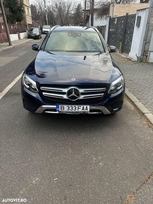 Culoarealbastru Utilizat 2018 Mercedes GLC250 SUV | 25.500 EUR (Preț OK) - Imagine 1/4