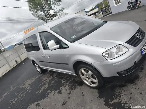 Utilizat 2010 VW Caddy Monovolum | 4.300 EUR (Preț bun) - Imagine 1/4