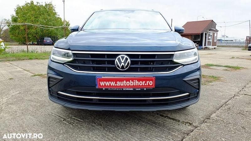 Culoarealbastru Utilizat 2022 VW Tiguan Highline SUV | 21.890 EUR (Super Preț) - Imagine 1/4