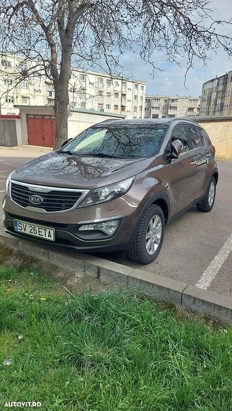 Culoaremaro Utilizat 2011 Kia Sportage SUV | 8.250 EUR (Puțin scump) - Imagine 1/4