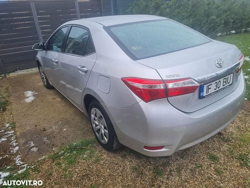 Second-hand Toyota Corolla Luna 132 CP (97 kW) 2015 Culoaregri Berlinǎ