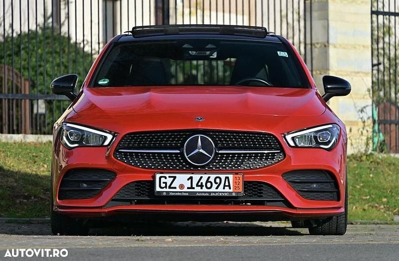 Culoarerosu Utilizat 2020 Mercedes CLA180 AMG line Berlinǎ | 23.990 EUR (Preț bun) - Imagine 1/4