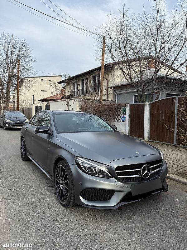 Culoaregri Utilizat 2018 Mercedes C220 Berlinǎ | 26.999 EUR (Scump) - Imagine 1/4