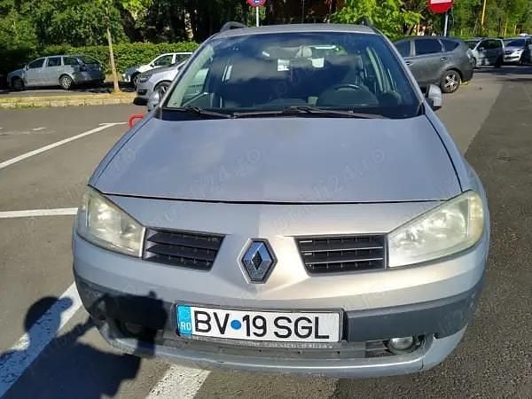 Utilizat 2004 Renault Mégane II Break | 850 EUR (Preț bun) - Imagine 1/4