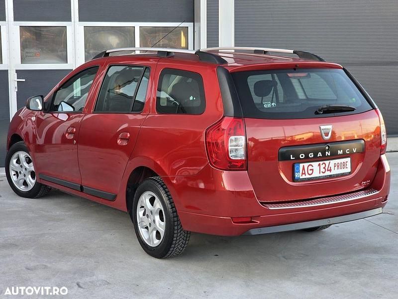 Second-hand Dacia Logan Prestige 90 CP (66 kW) 2014 Culoarerosu Break